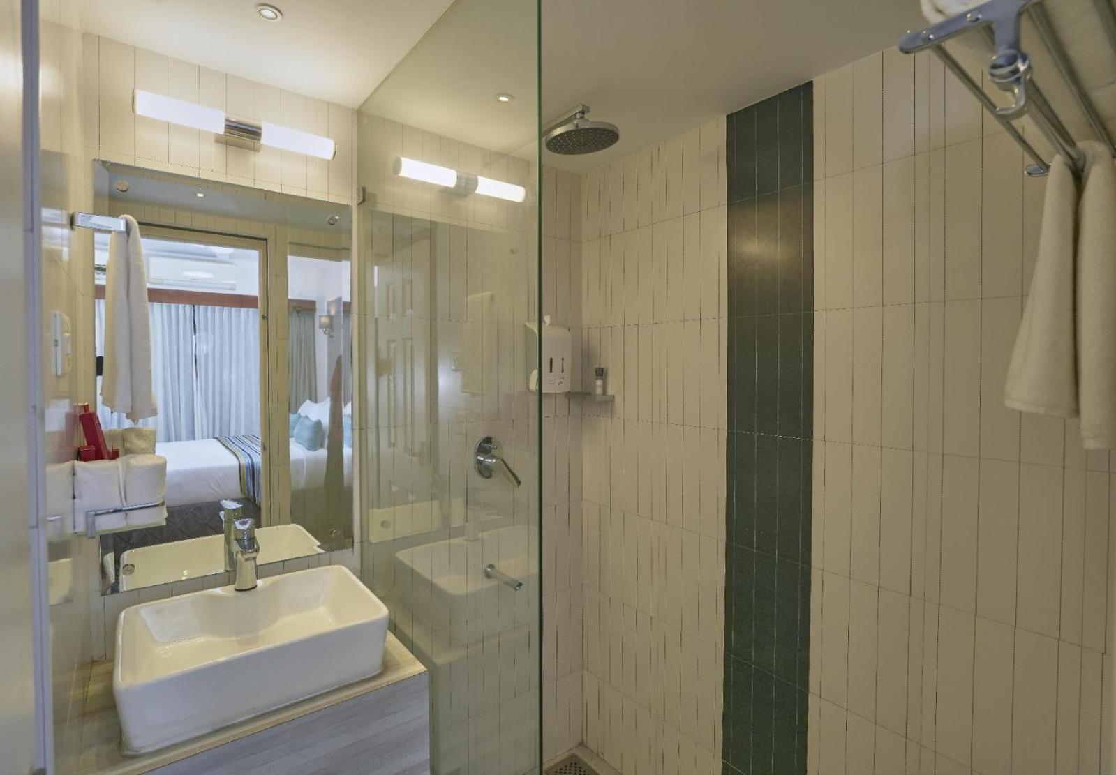 Noah Sky Suites Kochi Dış mekan fotoğraf